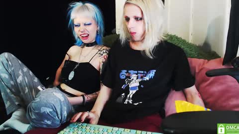 Alien Bella online show from December 8, 2:18 am