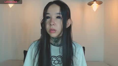 Snapshot of alien_eyes09 chatting on March 15, 1:33 am online show from March 15, 1:33 am