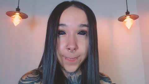Snapshot of alien_eyes09 chatting on March 21, 2:05 am online show from March 21, 2:05 am