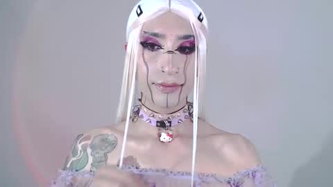     online show from January 25, 2:37 am