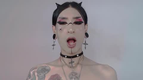     online show from September 23, 9:18 pm