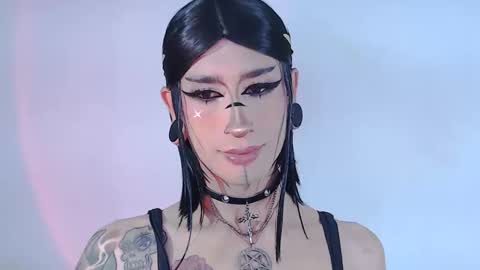    online show from June 2, 11:29 pm