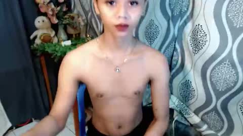 aliexagrey online show from February 1, 9:57 pm