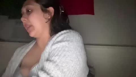 Snapshot of alihandra_ale chatting on October 14, 4:02 am alihandra_ale online show from October 14, 4:02 am