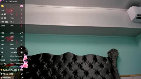 Snapshot of aliice_greco chatting on December 15, 3:34 am Alice online show from December 15, 3:34 am