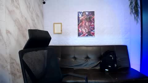 Snapshot of aliice_greco chatting on March 11, 3:34 pm Alice online show from March 11, 3:34 pm