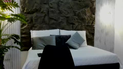 Snapshot of aliice_greco chatting on July 6, 1:41 pm Alice online show from July 6, 1:41 pm