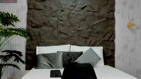 Snapshot of aliice_greco chatting on July 7, 12:20 pm Alice online show from July 7, 12:20 pm