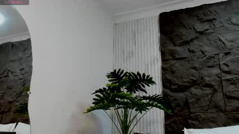Snapshot of aliice_greco chatting on July 23, 11:52 am Alice online show from July 23, 11:52 am