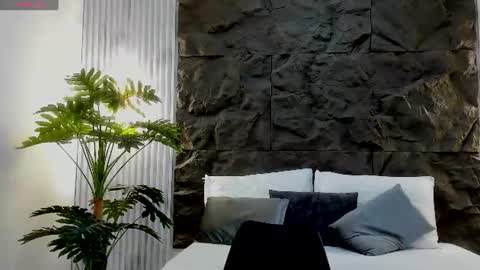 Snapshot of aliice_greco chatting on July 24, 12:14 pm Alice online show from July 24, 12:14 pm