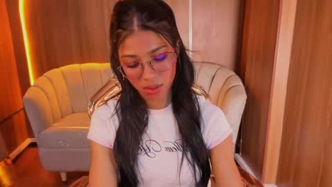 alina_b_ online show from May 26, 8:05 pm
