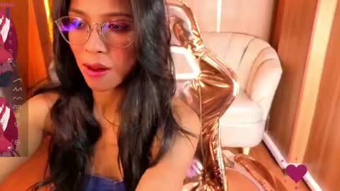 alina_b_ online show from June 12, 12:59 pm