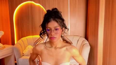 alina_b_ online show from July 16, 8:04 pm