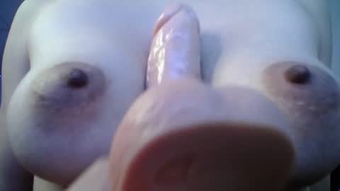 Snapshot of alina_grey2 chatting on January 8, 6:20 pm alina online show from January 8, 6:20 pm