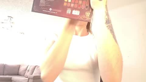  NYX  online show from May 21, 5:09 pm
