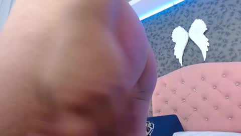 1 online show from January 24, 11:12 pm