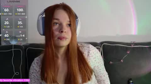 Snapshot of alinabae chatting on November 16, 9:42 pm Alina and Ben online show from November 16, 9:42 pm