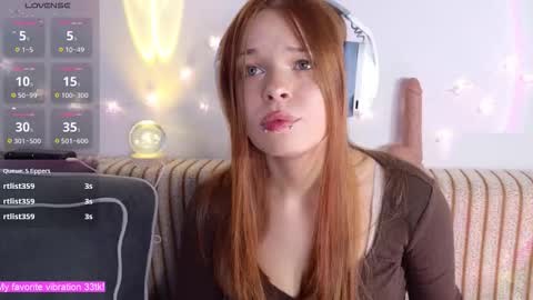 Snapshot of alinabae chatting on November 22, 9:58 pm Alina and Ben online show from November 22, 9:58 pm