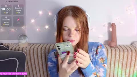 Snapshot of alinabae chatting on November 23, 9:47 pm Alina and Ben online show from November 23, 9:47 pm