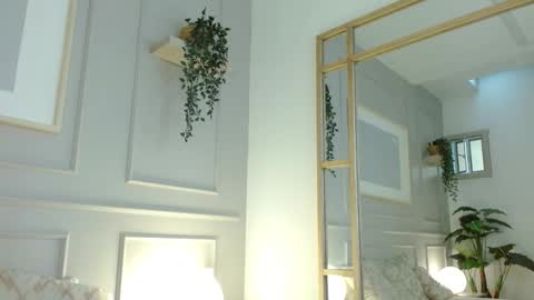 alinabm_ online show from September 19, 4:51 pm