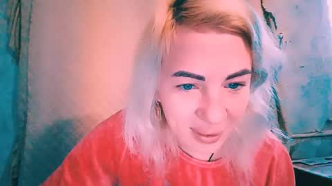 Snapshot of alinafrey_ chatting on November 2, 5:54 am Alina online show from November 2, 5:54 am