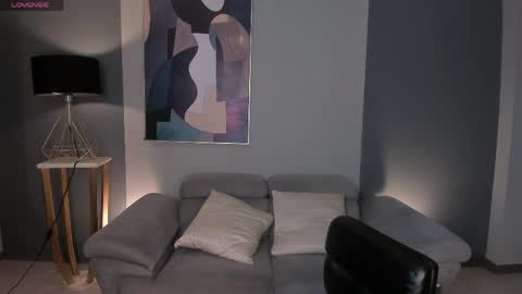 Snapshot of alinakravitz_ chatting on March 21, 12:10 pm alinakravitz_ online show from March 21, 12:10 pm
