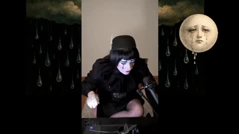 Snapshot of alinawhitegoth chatting on June 15, 11:07 pm alinawhitegoth online show from June 15, 11:07 pm