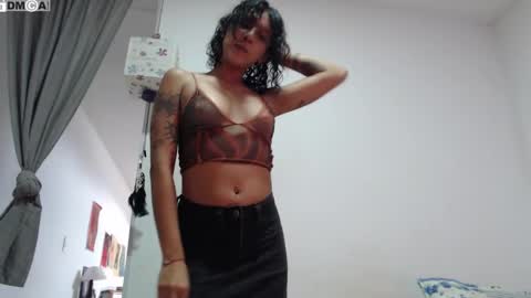 Snapshot of alinawoolf_ chatting on February 13, 9:11 pm Ali online show from February 13, 9:11 pm