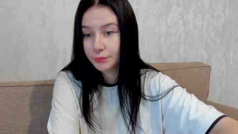 Snapshot of alinegreeeen chatting on December 3, 8:49 am Aline Greeeen online show from December 3, 8:49 am