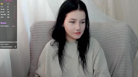 Snapshot of alinegreeeen chatting on February 21, 5:02 am Aline Greeeen online show from February 21, 5:02 am