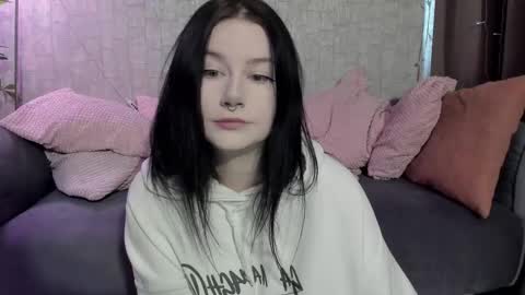 Snapshot of alinegreeeen chatting on November 10, 3:16 am Aline Greeeen online show from November 10, 3:16 am