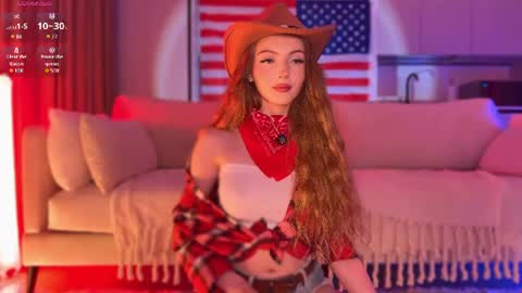 Alisa but you can call me Molli  online show from July 4, 8:59 pm