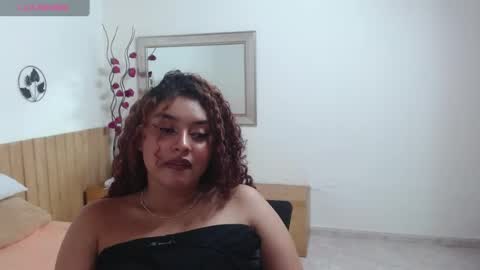 Snapshot of alis_montiel chatting on June 11, 4:54 am alis_montiel online show from June 11, 4:54 am