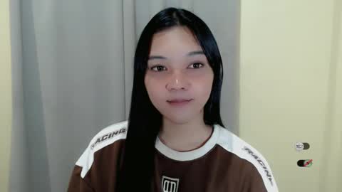 Shanti xhey online show from March 6, 8:59 pm