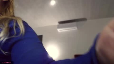 alisa_u online show from May 29, 11:25 pm