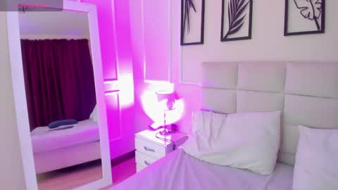     online show from February 5, 1:04 am