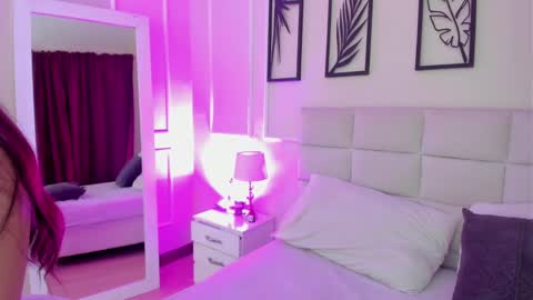     online show from February 26, 8:33 pm