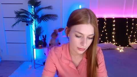alisa_woood online show from March 9, 3:49 pm