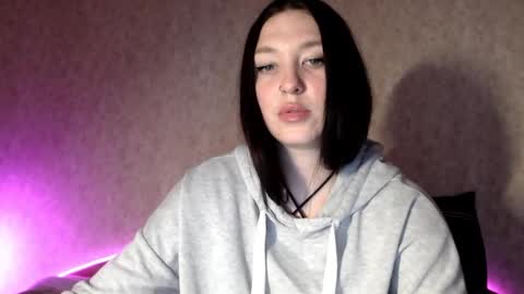 alisaadoll online show from March 13, 1:07 pm