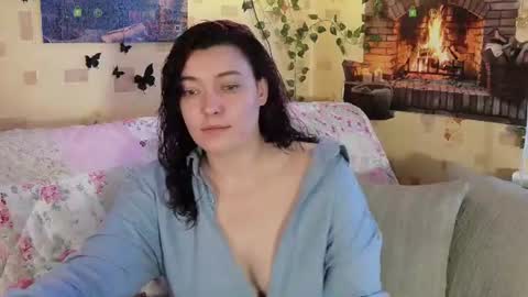 Alice online show from August 2, 2:15 pm