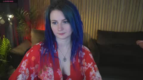 alisagrace online show from May 18, 12:33 pm