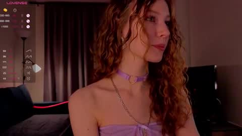 Snapshot of alisavine chatting on November 27, 6:54 pm Alisa online show from November 27, 6:54 pm