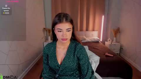 Alisha online show from July 27, 4:58 pm