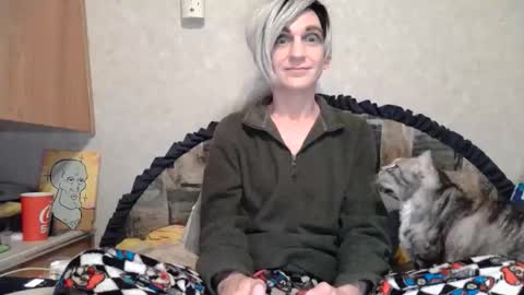 Alisha online show from December 22, 9:06 am