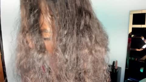 Alisha online show from February 5, 5:53 pm