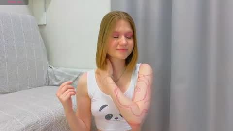 Alisia online show from June 19, 2:32 pm
