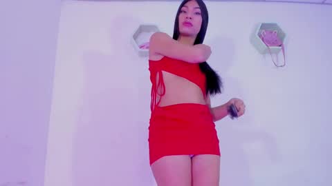 Snapshot of alisiacollinsss chatting on December 11, 4:31 pm Alisia online show from December 11, 4:31 pm