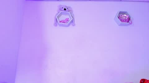 Snapshot of alisiacollinsss chatting on March 6, 8:59 pm Alisia online show from March 6, 8:59 pm