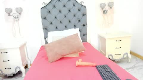 Alison online show from September 8, 7:46 pm