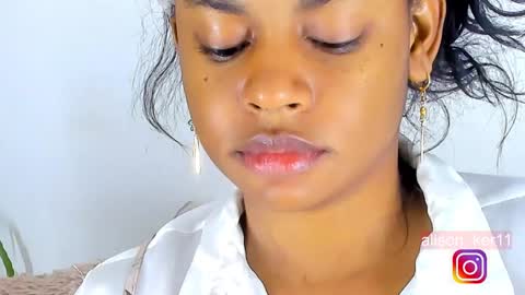 Sofias house online show from February 9, 9:47 am